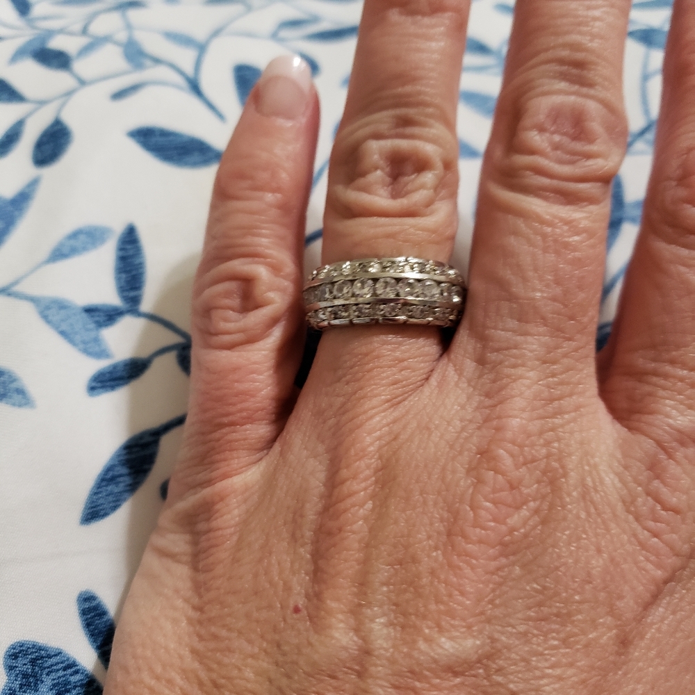 Ring - Picture 2 of 2